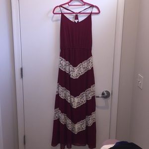 🏈 GAMEDAY DRESS! MAROON AND LACE!